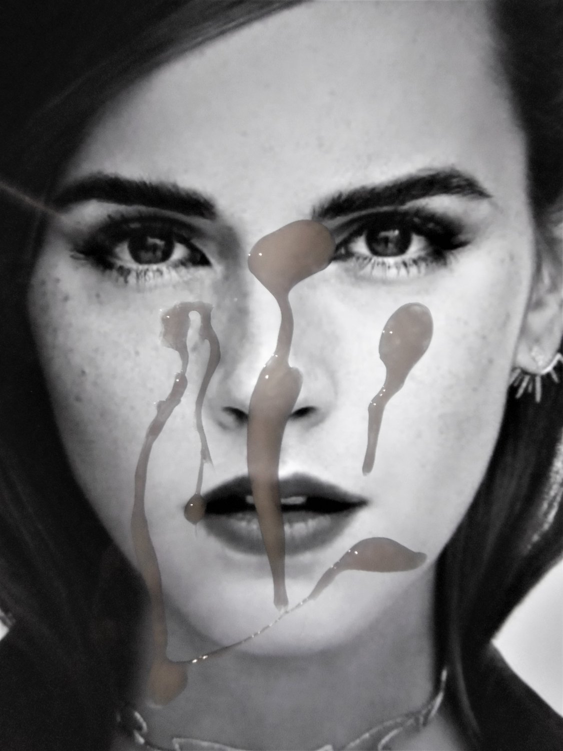 ScpwbGkD Emma Watson Cum Tribute (old) 02.jpg